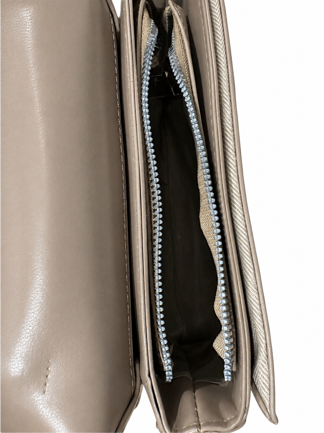 The Lyra Buckle Bag